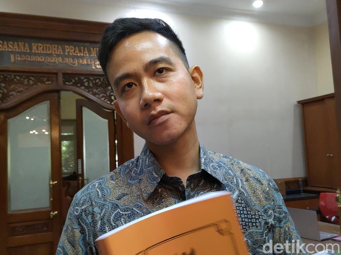 Wali Kota Solo Gibran Rakabuming Raka saat ditemui di Balai Kota Solo, Selasa (18/4/2023).