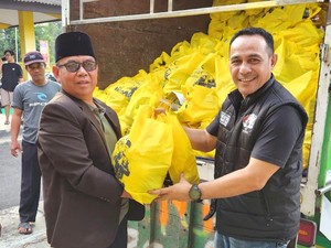 Bamsoet Bagikan Ribuan Bingkisan Ramadan untuk 3 Daerah di Jawa Tengah