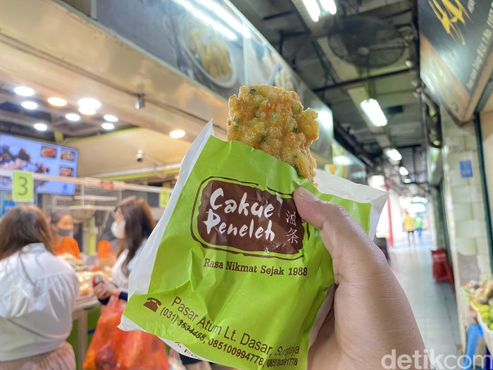 Cakue Peneleh, gerai jajanan paling terkenal di Pasar Atom Surabaya