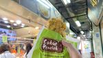 Ini Dia Cakue dan Kue Bantal Paling Laris di Pasar Atom Surabaya