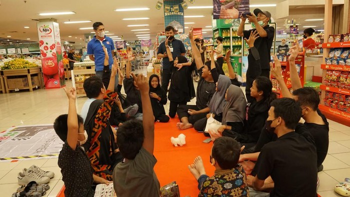 CT Arsa Foundation Ajak Anak-anak Main Bareng Emco