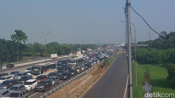 Japek macet (Rumondang/detikcom)
