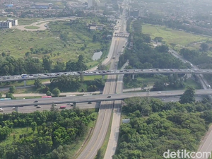Lalin Tol Japek Diberlakukan Contra Flow 2 Lajur