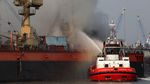 Kapal Kargo Terbakar di Pelabuhan Tanjung Perak