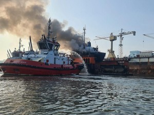 KM Samudra Anugrah Terbakar di Perairan Surabaya, Ini 5 Faktanya