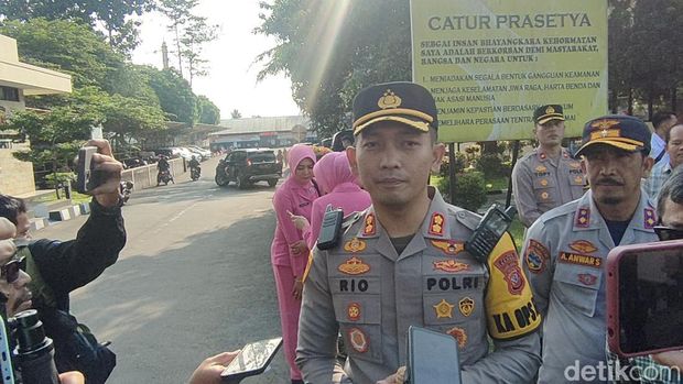 Kapolres Garut.