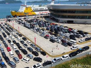 Mudik Lebaran, 53.884 Kendaraan Lintasi Pelabuhan Bakauheni Lampung
