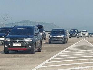 Kondisi Terkini Arus Mudik di Tol Kendal: One Way Masih Diterapkan