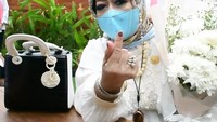 Yang menjadi sorotan, pangkat Reihana sendiri adalah Pembina Utama Madya/IV D. Untuk pangkat tersebut, gaji yang ia terima harusnya dalam kisaran Rp5 juta, tidak termasuk tunjangan. (Foto: Twitter @wisanggeni___)
