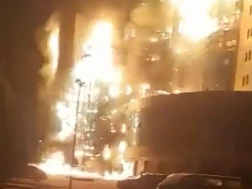 Sejumlah gedung terbakar di Khartoum, Sudan. (Istimewa)