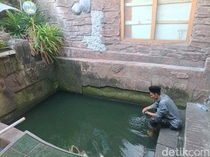 3 Tempat Wudhu Unik di Masjid An-Nawier, Salah Satunya di Kolam