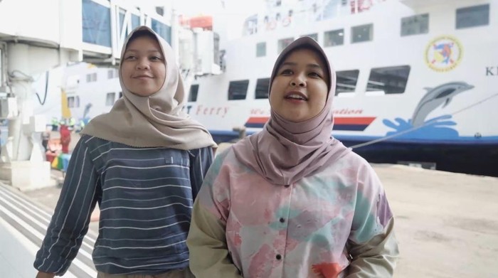 Pemudik di Pelabuhan Tanjung Perak, Jawa Timur (Jatim) merasa mudik tahun ini berkesan dan lebih baik dari tahun sebelumnya.