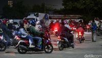 Pemudik Sepeda Motor Serbu Pelabuhan Ciwandan