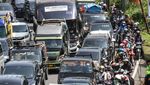 Penampakan Padatnya Jalur Nagreg Hari Ini