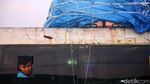 Penampakan Panjangnya Antrean Kendaraan Pemudik di Pelabuhan Merak