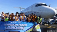 Pesawat ARJ21 adalah pesawat regional jarak pendek-menengah dengan jangkauan 2.225-3.700 km. Pesawat ini diklaim memiliki kinerja yang sangat baik dalam kondisi suhu tinggi, kemampuan crosswind, dan pengoperasian di malam hari.