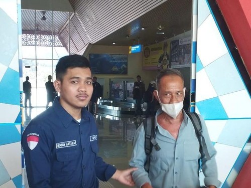 PMI asal Sumbawa Barat dipenjara 41 tahun di Malaysia akhirnya dibebaskan dan dipulangkan, Rabu (19/4/2023). Foto: istimewa.