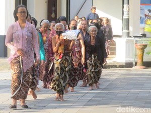 12 Upacara Adat Jogja Lengkap dengan Tujuannya
