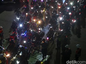 Menhub Imbau Warga Mudik Lebih Awal, Jangan Naik Motor!