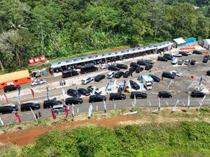 Ganjar Bangun Rest Area Fungsional di Tol Semarang-Solo untuk Pemudik