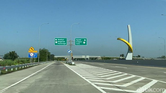 Ruas Jalan Tol Ngawi-Kertosono