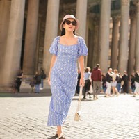 Meski sudah memiliki seorang anak, penampilan Shandy Aulia memang terlihat masih begitu menawan. Tubuhnya pun masih terlihat begitu langsing dan tak kalah dari para wanita yang berusia di bawahnya. Foto: Instagram/@shandyalia