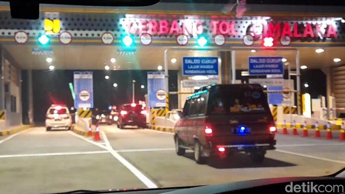 Suasana malam di Tol Cipali H-3 Lebaran 2023.