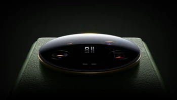 Dapur pacu Xiaomi 13 Ultra memadukan Snapdragon 8 Gen 2 dengan RAM LPDDR5x hingga 16 GB dan ROM UFS 4.0 sampai 1 TB. Ponsel ini memiliki teknologi Loop Liquid Cool. Foto: Xiaomi