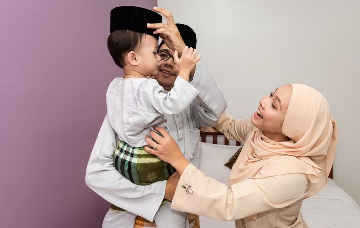 Family bonding, Malaysian Muslim family at home preparation for Eid-Fitr Celebration