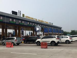 VIDEO: Arus Lalin Tol Jakarta-Cikampek Mulai Macet Pagi Ini