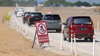 H-2 Lebaran dari pukul 06.00 WIB hingga 10.00 WIB kendaraan yang melintasi tol fungsional Solo-Yogyakarta sebanyak 1.255 unit. Jumlah itu berdasarkan data dari PT Jogjasolo Marga Makmur (JMM),.