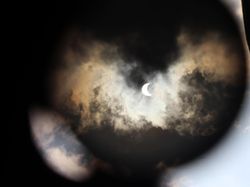 Penampakan Gerhana Matahari Hibrida di Sejumlah Wilayah Indonesia