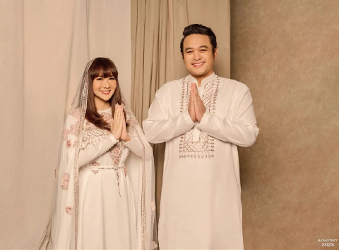 Ide Pose Foto Keluarga Lebaran