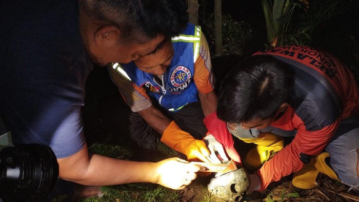 Jala Ikan di Sungai Mojokerto, Pria Ini Justru Dapat Tengkorak Manusia