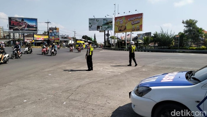 Jalur Trawas-Prigen dan Gate Tol Pandaan