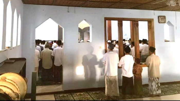 Jemaah Al Mudhor Rayakan Hari Raya Idul Fitri Rabu 19 April 2023