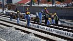 Pastikan Pemasangan Presisi, Rel Kereta Cepat Dilakukan Fine Adjustment