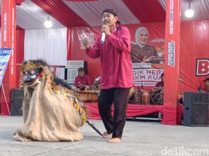 Kala Ragam Kesenian Indramayu Hibur Para Pemudik