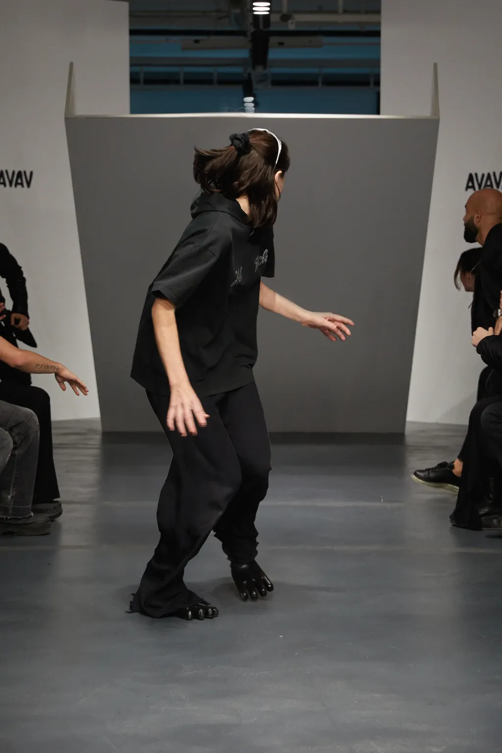 Koleksi Avavav Fall 2023 Koleksi Avavav Fall 2023