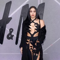 Lourdes Leon yang kini berusia 26 tahun merupakan putri sulung Madonna. Ayahnya adalah pelatih olahraga pribadi Carlos Leon. Carlos dan Madonna berkencan pada 1994 hingga 1997. Lourdes lahir pada 1996. Foto: Dok. Getty Images