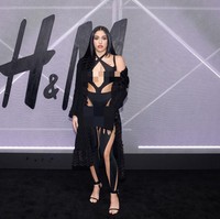 Inilah penampilan Lourdes saat menghadiri peluncuran koleksi kolaborasi desainer Mugler dengan H&M di Lexington 894, New York, 19 April 2023. Foto: Dok. Getty Images