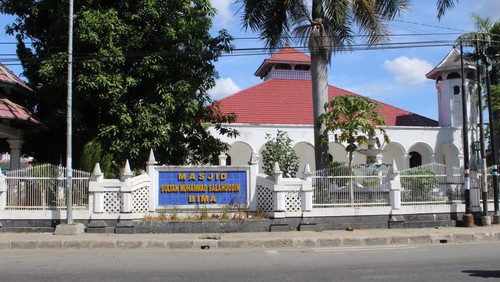 Masjid Sultan Muhammad Salahuddin, Bima, NTB.