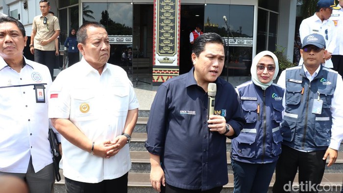 Menteri BUMN, Erick Thohir melakukan peninjauan di Pelabuhan Bakauheni (Tommy Saputra/detikSumut)