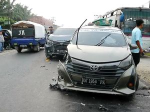 Tabrakan Beruntun 3 Mobil di Jalinsum Asahan, 13 Orang Luka-luka