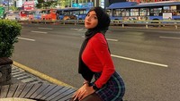 Oklin Fia sendiri saat ini tengah liburan ke Korea di tengah heboh digoda artis bertubuh besar. (Foto: dok pribadi)