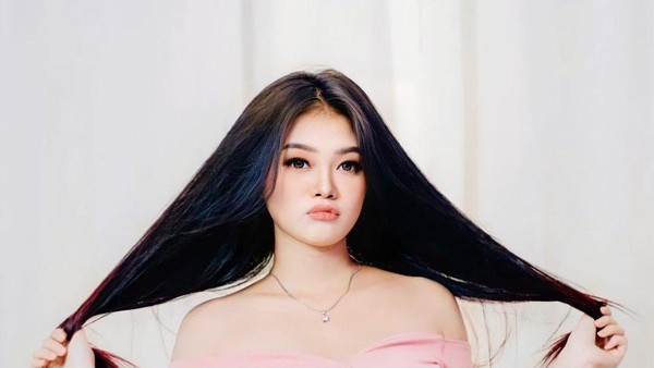 5 Potret Olivia Noor Masih Suka Gombalin Netizen Selama Ramadan
