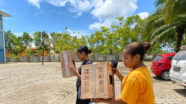 Pemantauan gerhana matahari di Sorong. Juhra Nasir/detikcom