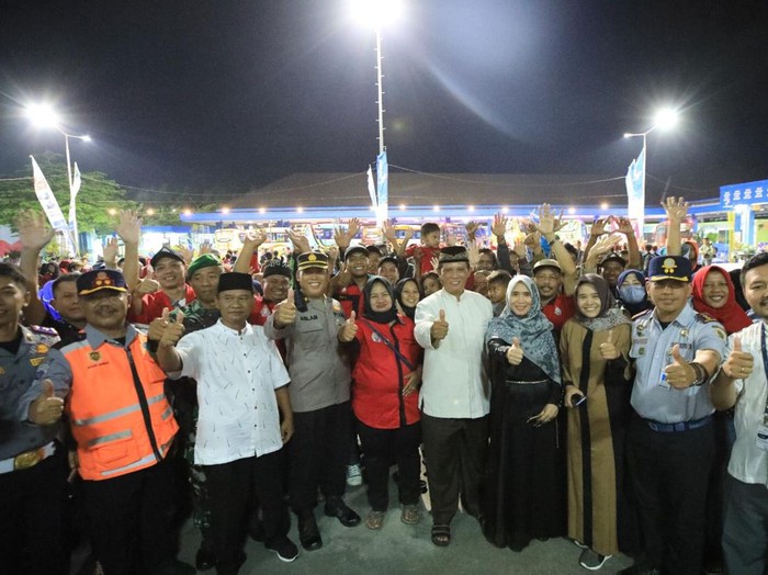 Pemudik asal Jakarta dan sekitarnya tiba di terminal Ir Soekarno Klaten.
