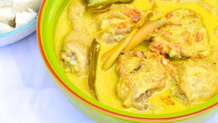 Resep Opor Ayam Praktis dan Komplet