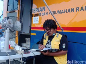 Cerita Warga Jakarta Menjaga Toilet Gratis di Jalur Mudik Indramayu
